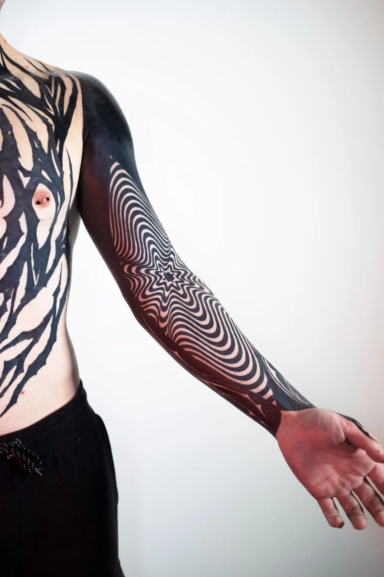 Full Sleeve mit optischem Wellenmuster von ISTO